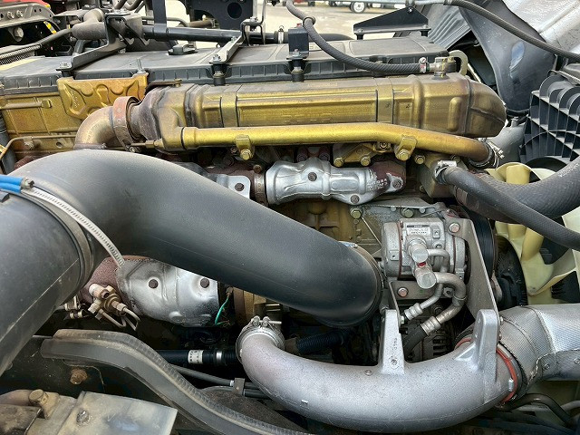 三菱ふそう スーパーグレート 大型 平ボディ（クレーン付） 2PG-FS74HZ(98175) 40枚目