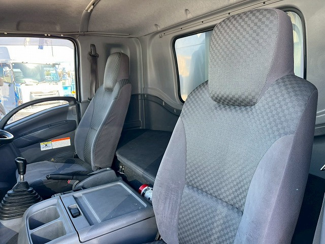 いすゞ フォワード 中型 ウィング TKG-FRR90S2(98178) 25枚目