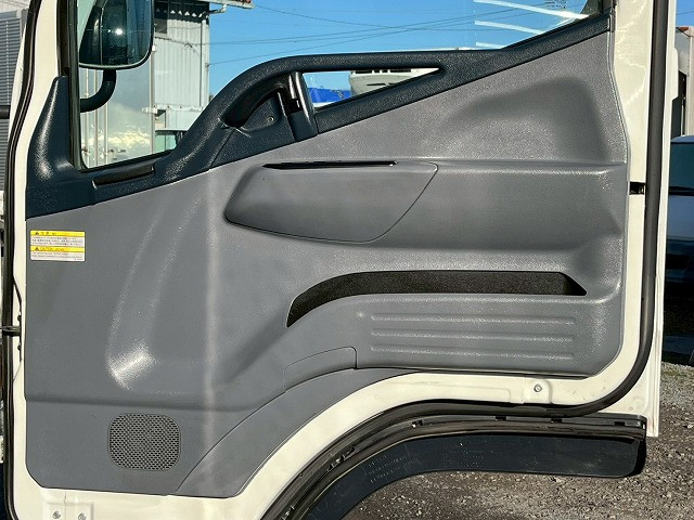 三菱ふそう キャンター 小型 バン TKG-FEB50(98180) 20枚目