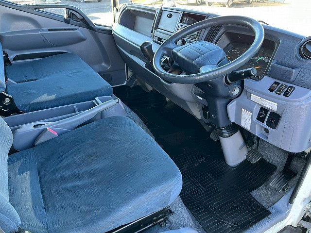 三菱ふそう キャンター 小型 バン TKG-FEB50(98180) 21枚目