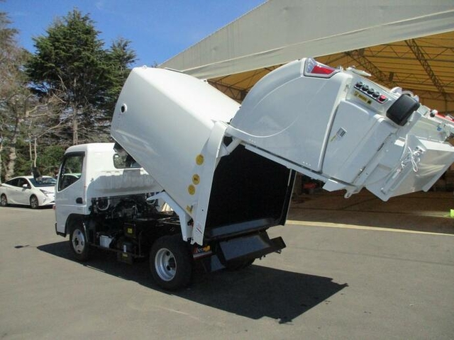 三菱ふそう キャンター 小型 塵芥車（回転式） 2PG-FEAV0(11577) 2枚目