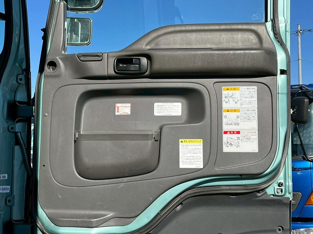 いすゞ ギガ 大型 コンテナ専用車 QKG-CYZ77AM(98182) 16枚目