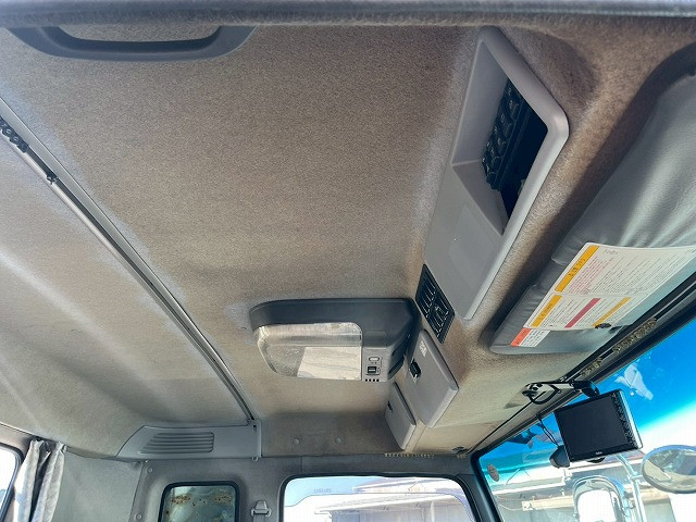 いすゞ ギガ 大型 コンテナ専用車 QKG-CYZ77AM(98182) 19枚目