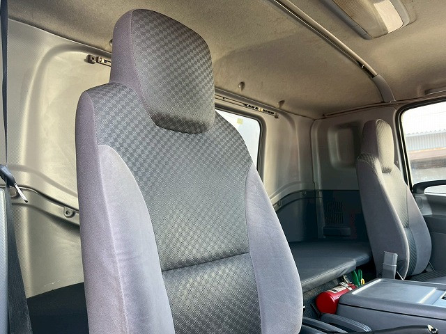 いすゞ フォワード 中型 ウィング TKG-FRR90S2(98181) 22枚目