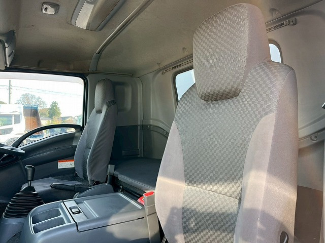 いすゞ フォワード 中型 ウィング TKG-FRR90S2(98181) 26枚目