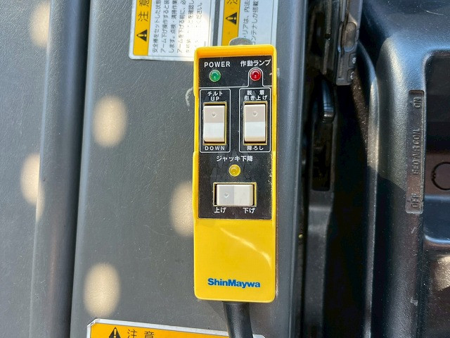 いすゞ ギガ 大型 コンテナ専用車 QKG-CYZ77AM(98182) 29枚目