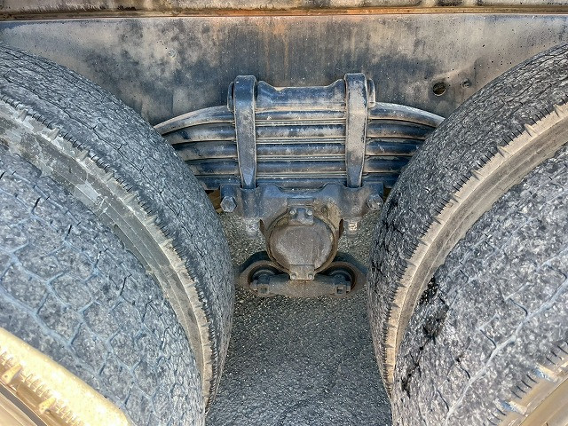 いすゞ ギガ 大型 コンテナ専用車 QKG-CYZ77AM(98182) 40枚目