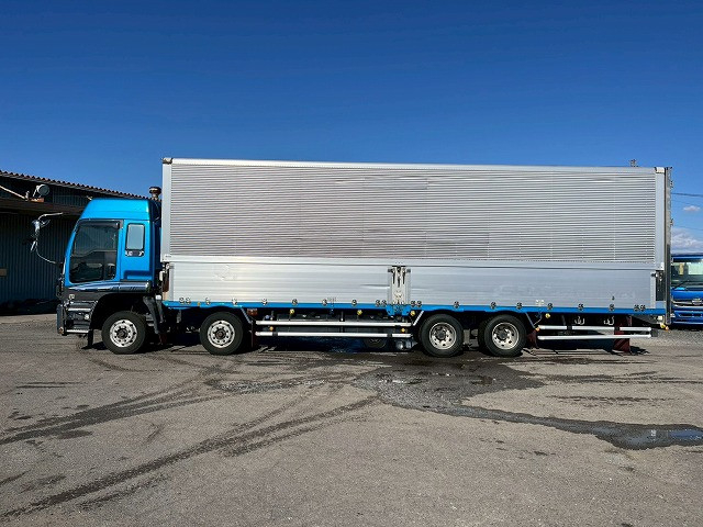 いすゞ ギガ 大型 ウィング QKG-CYJ77A(98183) 9枚目