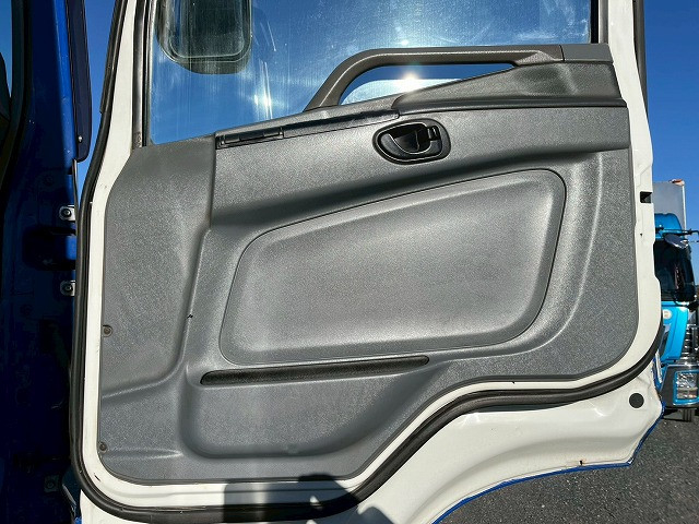 三菱ふそう スーパーグレート 大型 トラクタ QKG-FP54VER(98184) 18枚目