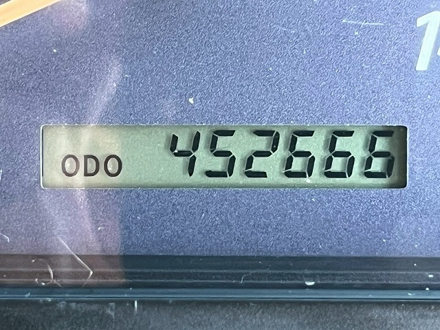 いすゞ ギガ 大型 ウィング QKG-CYJ77A(98183) 26枚目