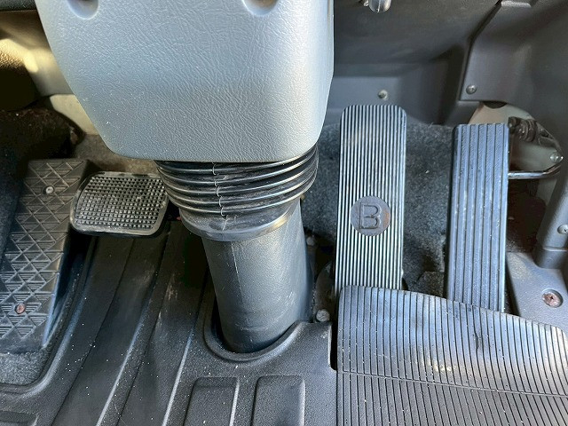 三菱ふそう スーパーグレート 大型 トラクタ QKG-FP54VER(98184) 33枚目