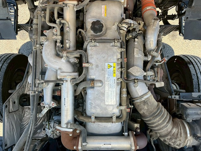 いすゞ ギガ 大型 ウィング QKG-CYJ77A(98183) 40枚目