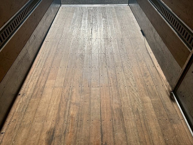 いすゞ エルフ 小型 バン TKG-NMR85AN(98185) 13枚目