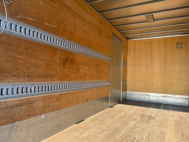 いすゞ エルフ 小型 バン TKG-NMR85AN(98185) 14枚目