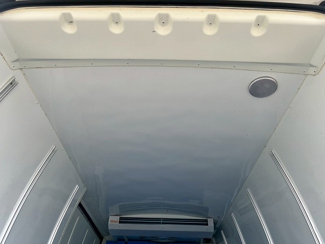 トヨタ レジアスエース 小型 冷蔵冷凍バン CBF-TRH200V(98187) 12枚目