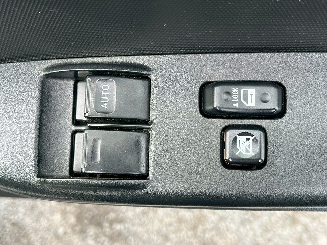 トヨタ レジアスエース 小型 冷蔵冷凍バン CBF-TRH200V(98187) 35枚目