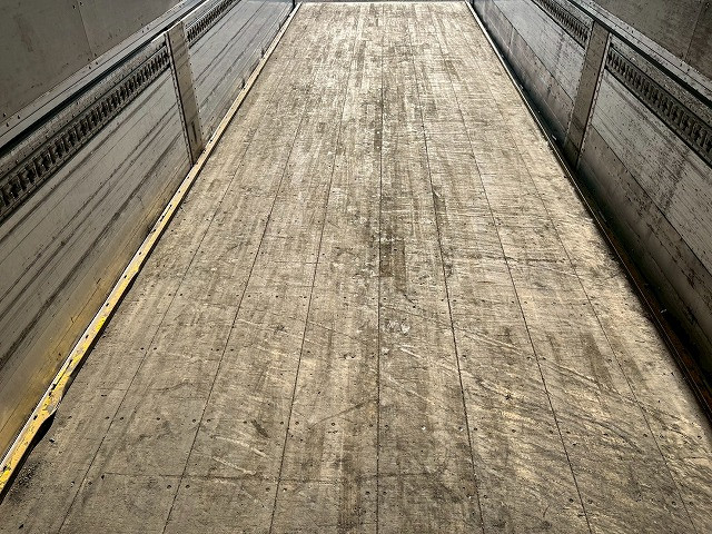 日野 プロフィア 大型 ウィング LKG-FW1EXBG(98190) 14枚目