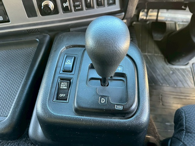 日野 プロフィア 大型 ウィング LKG-FW1EXBG(98190) 34枚目