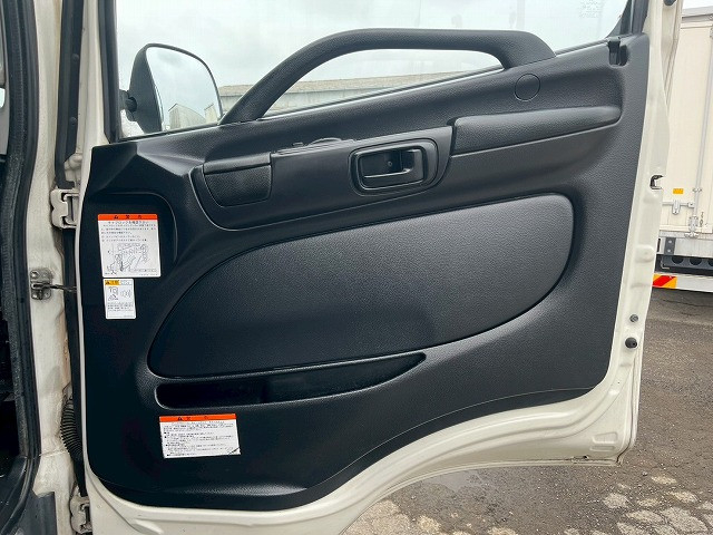 日野 レンジャー 中型 冷蔵冷凍バン TKG-FD7JLAG(98192) 18枚目