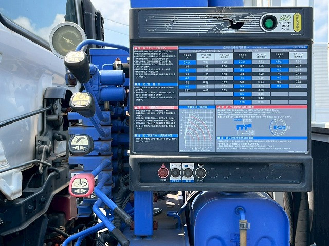 日野 レンジャー 中型 平ボディ（クレーン付） TKG-FC9JKAP(98194) 18枚目