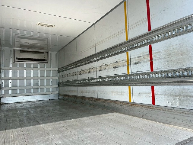 日野 レンジャー 中型 冷蔵冷凍バン 2KG-FC2ABA(98195) 15枚目