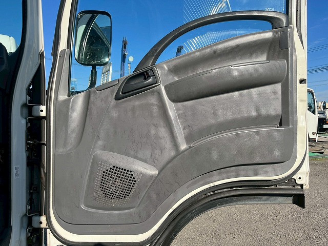 日産自動車 アトラス 小型 バン TKG-AMR85AN(98200) 16枚目