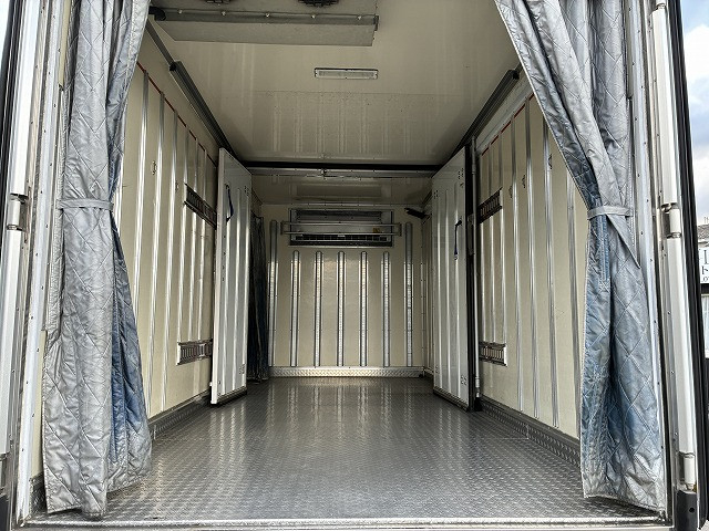 いすゞ エルフ 小型 冷蔵冷凍バン TSG-NPR85AN(98206) 12枚目