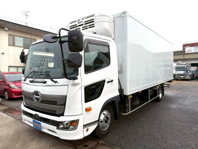 日野 レンジャー 中型 冷蔵冷凍バン 2KG-FC2ABA(98209) 1枚目