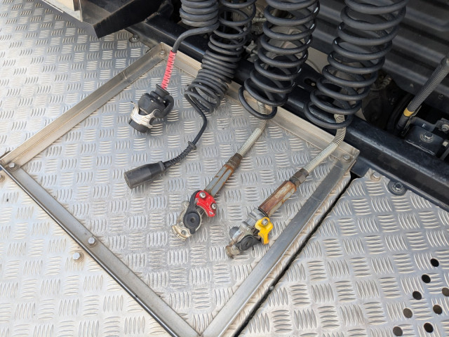 Hino profia Large Tractor 2DG-SH1EDGG(98208) 17枚目