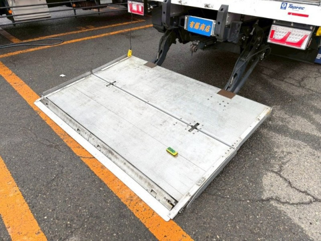 日野 レンジャー 中型 冷蔵冷凍バン 2KG-FC2ABA(98209) 6枚目