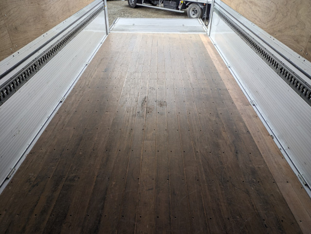 日野 レンジャー 中型 ウィング 2PG-FD2ABG(98210) 18枚目