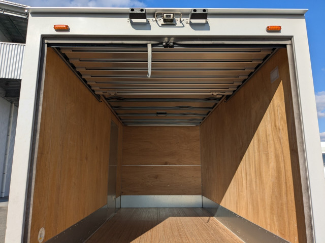 いすゞ エルフ 小型 バン 2RG-NPR88AN(98214) 19枚目