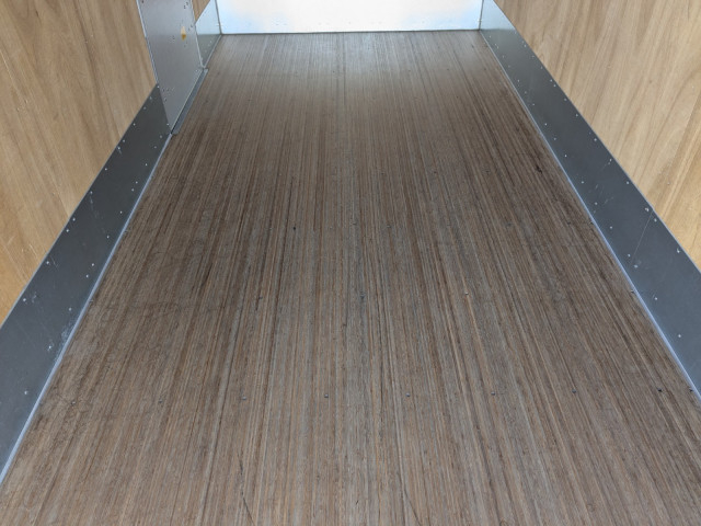 いすゞ エルフ 小型 バン 2RG-NPR88AN(98214) 21枚目