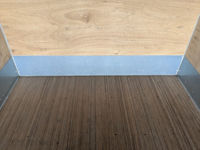 いすゞ エルフ 小型 バン 2RG-NPR88AN(98214) 23枚目