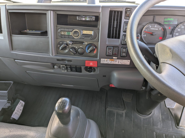 いすゞ エルフ 小型 バン 2RG-NPR88AN(98214) 30枚目