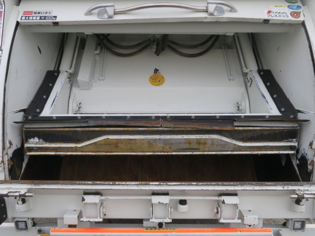 いすゞ フォワード 増トン 塵芥車（プレス式） 2PG-FSR90S2(98215) 12枚目