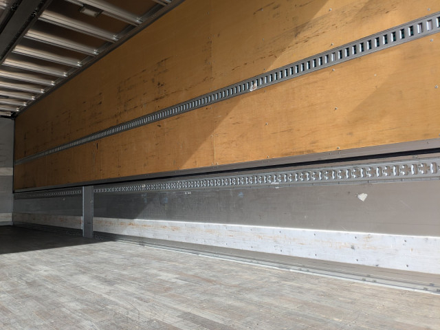 いすゞ ギガ 大型 ウィング 2PG-CYJ77C(98216) 13枚目