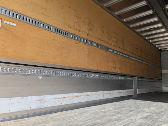 いすゞ ギガ 大型 ウィング 2PG-CYJ77C(98216) 14枚目