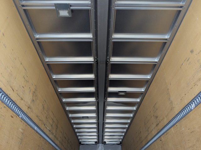 いすゞ ギガ 大型 ウィング 2PG-CYJ77C(98216) 16枚目