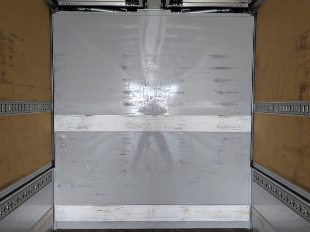 いすゞ ギガ 大型 ウィング 2PG-CYJ77C(98216) 18枚目