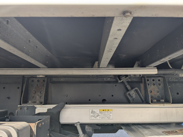 いすゞ ギガ 大型 ウィング 2PG-CYJ77C(98216) 29枚目