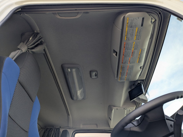 いすゞ ギガ 大型 ウィング 2PG-CYJ77C(98216) 35枚目