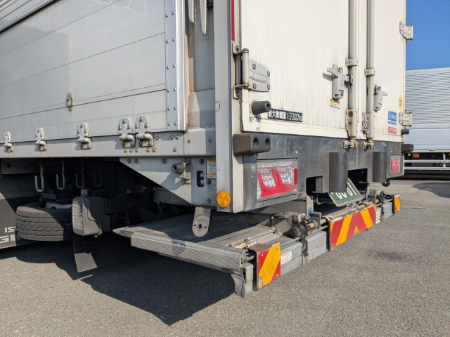 いすゞ ギガ 大型 ウィング 2PG-CYJ77C(98217) 6枚目