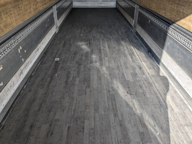 いすゞ ギガ 大型 ウィング 2PG-CYJ77C(98217) 21枚目