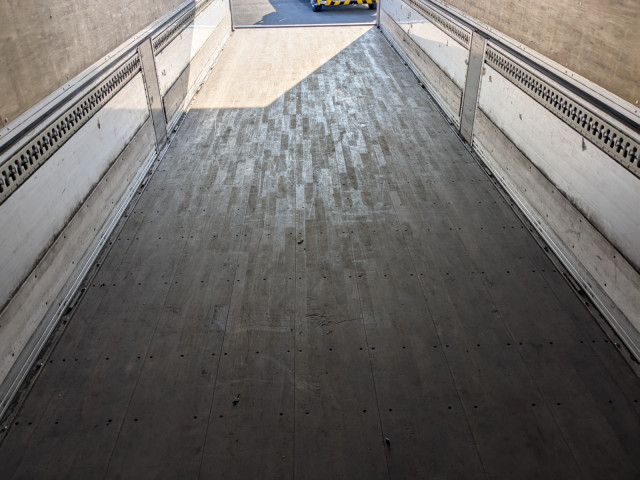 いすゞ ギガ 大型 ウィング 2PG-CYJ77C(98217) 25枚目