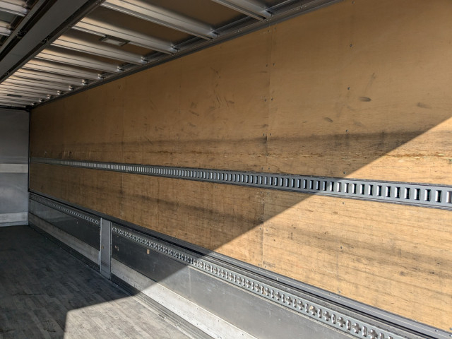 いすゞ ギガ 大型 ウィング 2PG-CYJ77C(98217) 26枚目