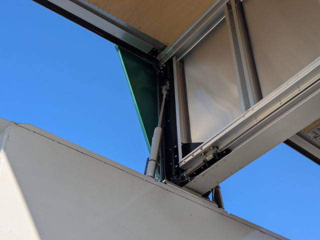 いすゞ ギガ 大型 ウィング 2PG-CYJ77C(98217) 31枚目