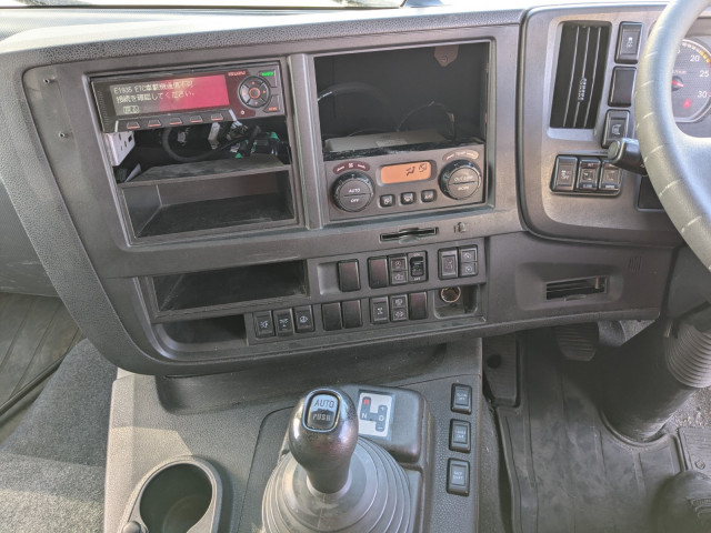 いすゞ ギガ 大型 ウィング 2PG-CYJ77C(98217) 39枚目