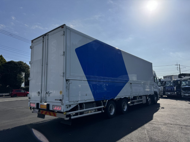 UDトラックス（日産） クオン 大型 ウィング 2PG-CG5CA(98220) 3枚目