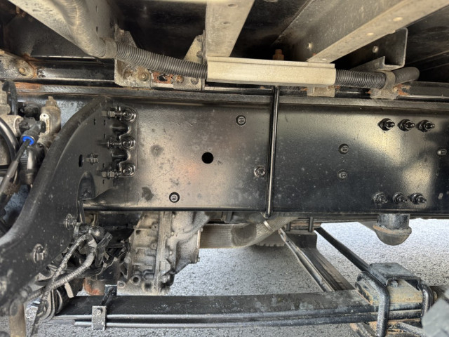 UDトラックス（日産） クオン 大型 ウィング 2PG-CG5CA(98220) 19枚目